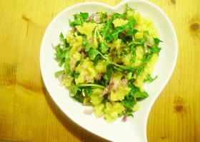 Löwenzahnsalat, klassisch