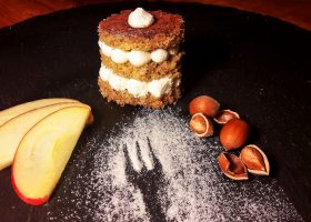 Apfel-Nuss-Törtchen