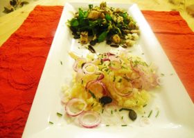 Graukäse mit Feldsalat