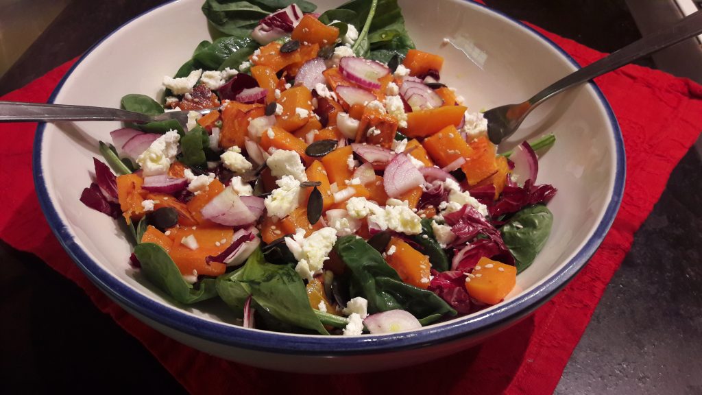 Herbstlicher Salat mit Kürbis und Spinat - Coolkochen by Daniela